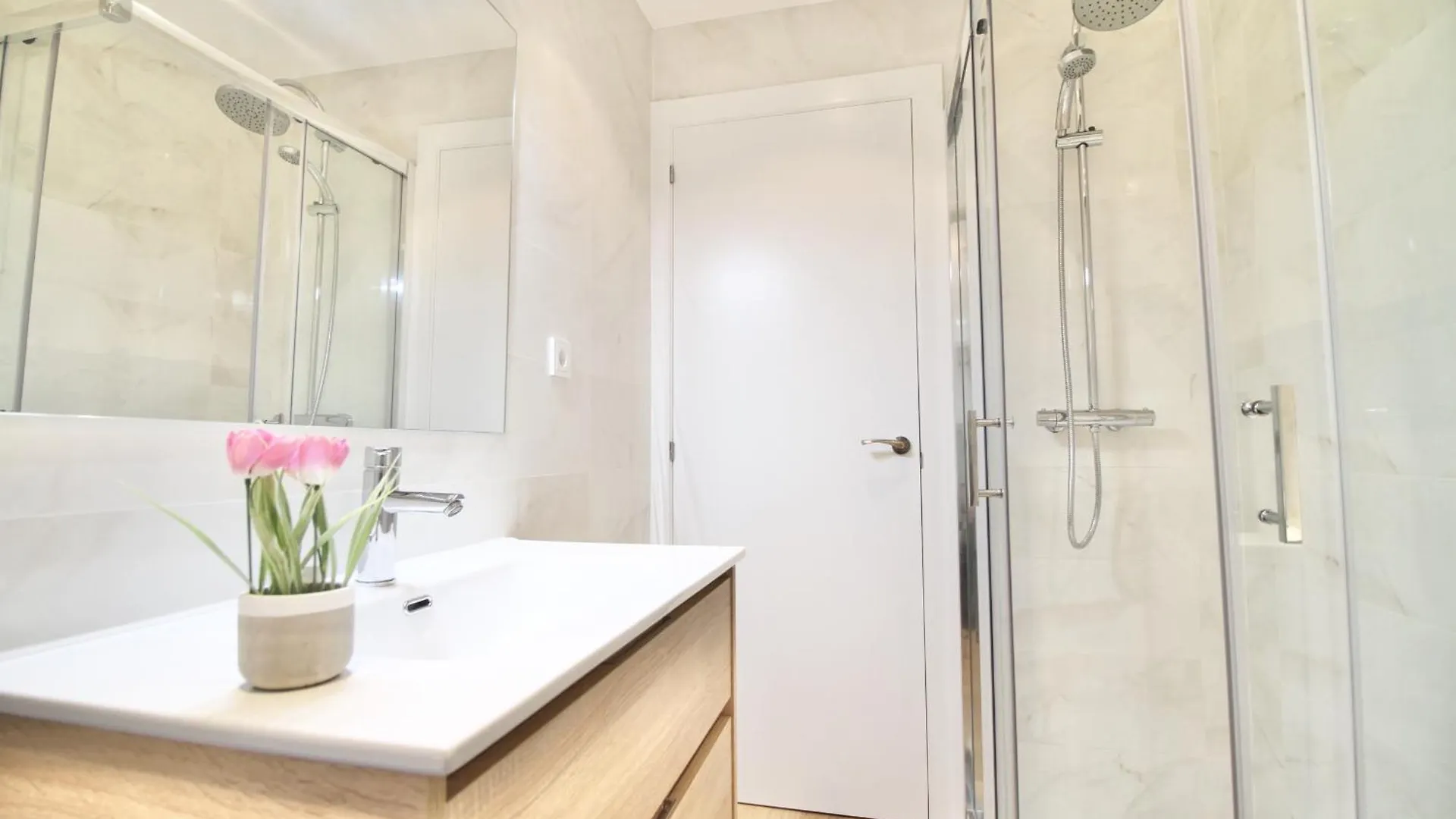 Apartment Mediterranean Way - August Tarragona